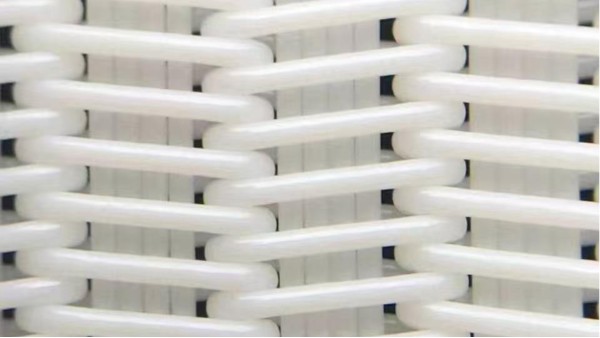 提升污泥脫水效率：帶式壓濾機(jī)濾布選型與維保指南